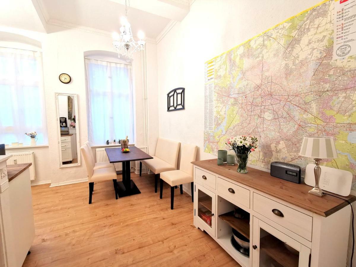 Kvh By Rockchair Apartments L Superhost Status L Boxspringbett Am Schloss Charlottenburg Welcomes You! Berlin Ngoại thất bức ảnh